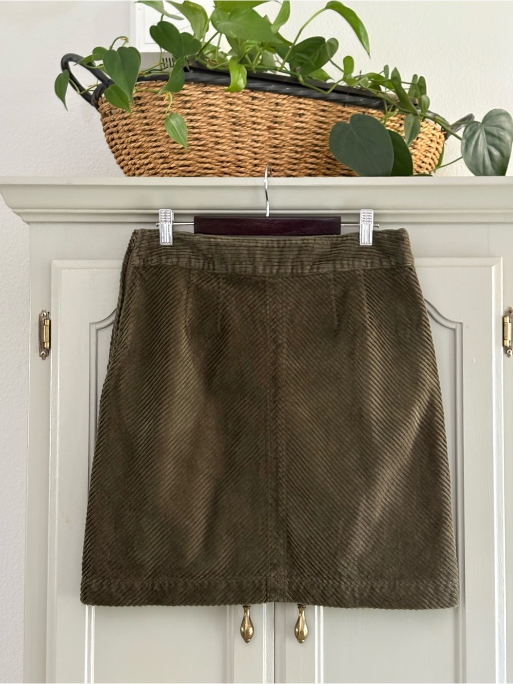 TALBOT’S Wide Wale Corduroy A- Line Mini Skirt | Olive Green | Size 6 Petite - Picture 3 of 5